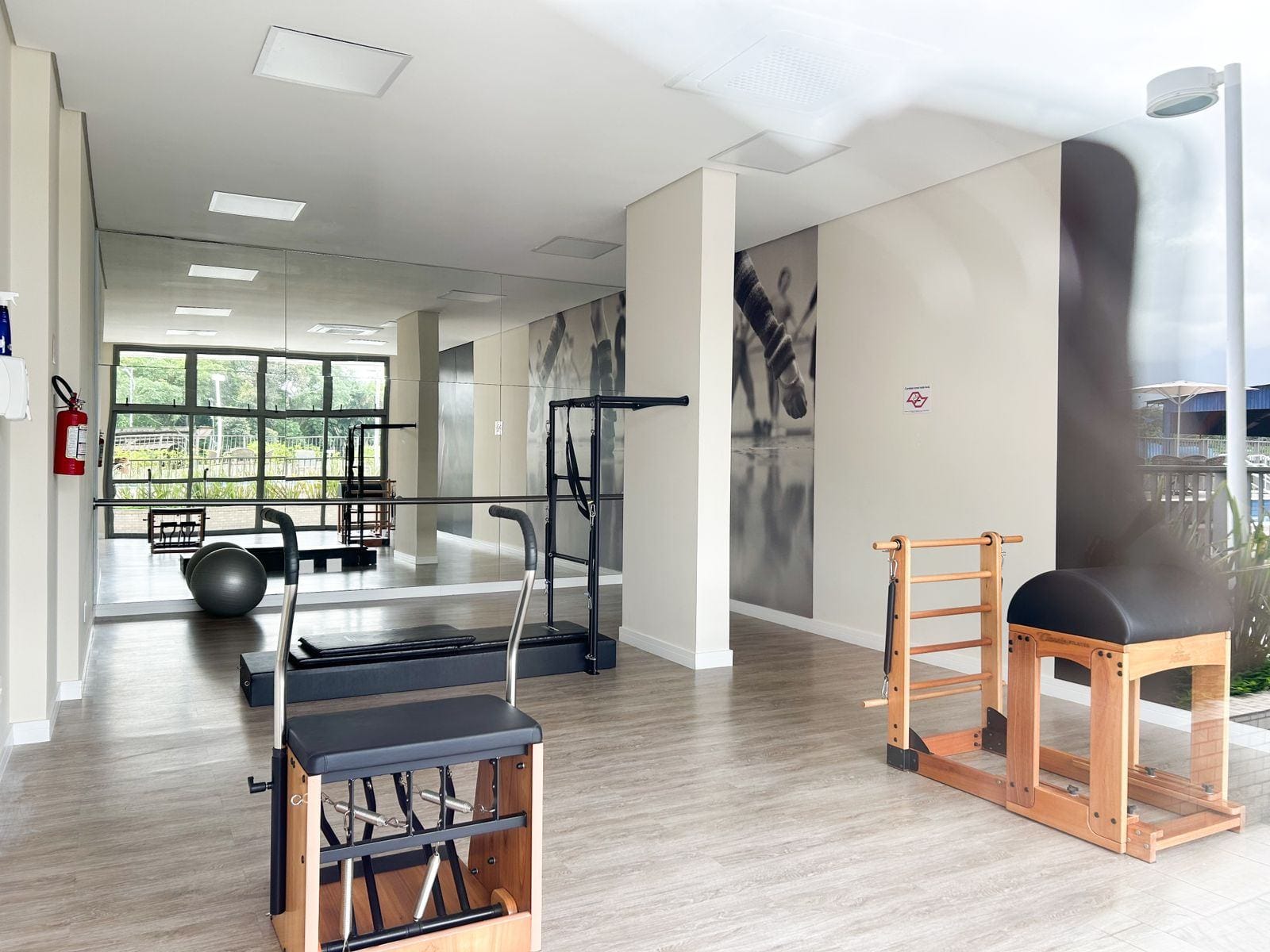 Apartamento à venda e aluguel com 2 quartos, 70m² - Foto 16