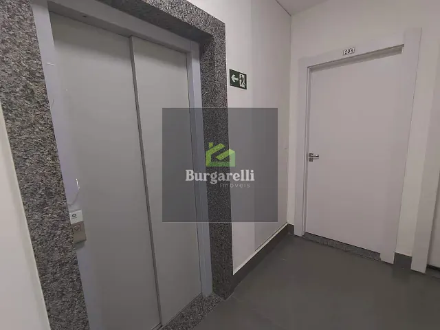 Apartamento 3 quartos e 2 banheiros, para alugar, no bairro Jardim América em Lavras