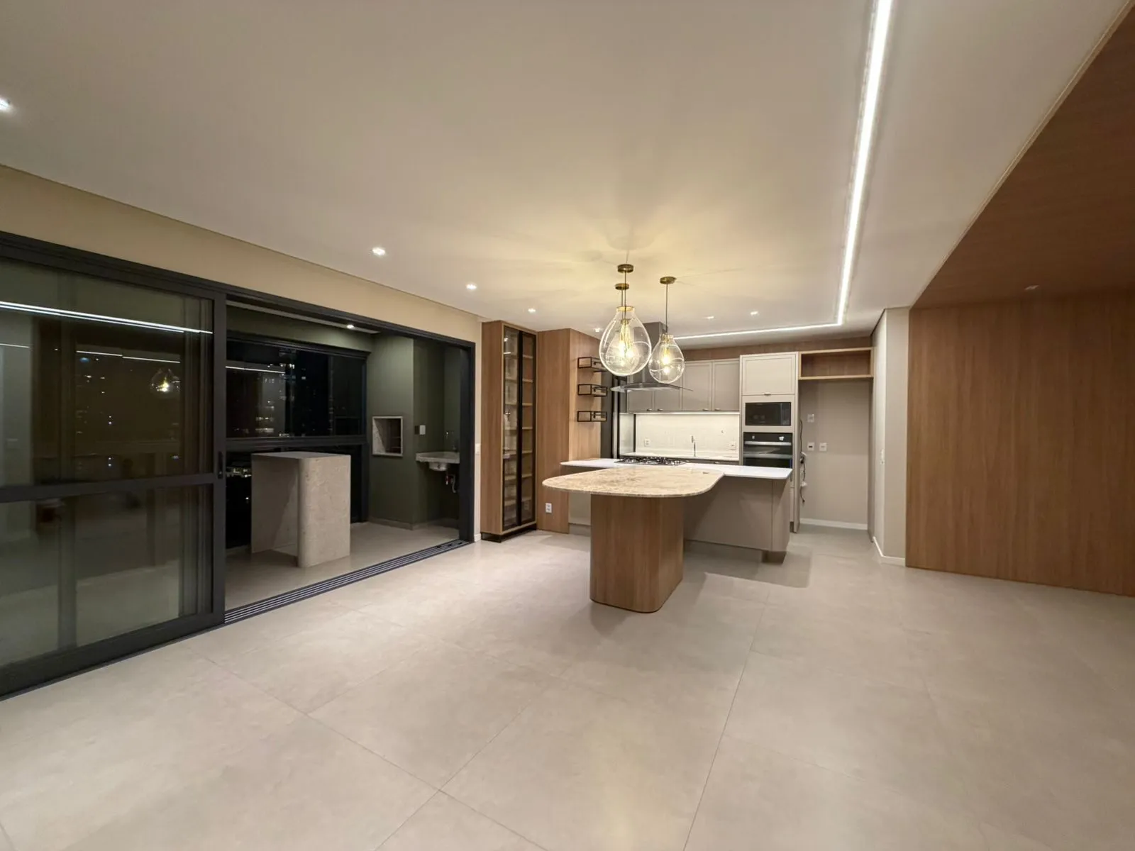 Apartamento, 2 quartos, 100 m² - Foto 1