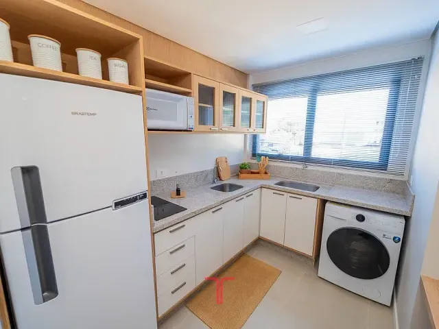Apartamento com 32m² 1 quarto e 1 banheiro, à venda, no bairro Capão Raso em Curitiba