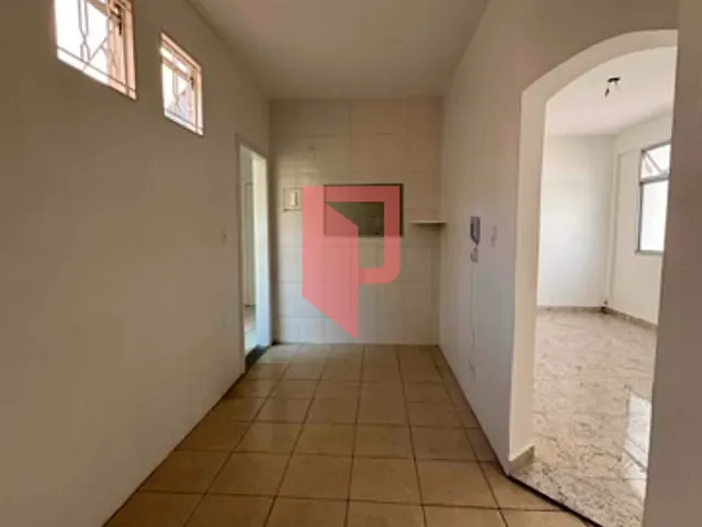 Apartamento 3 quartos e 1 banheiro, para alugar, no bairro Caiçaras em Belo Horizonte