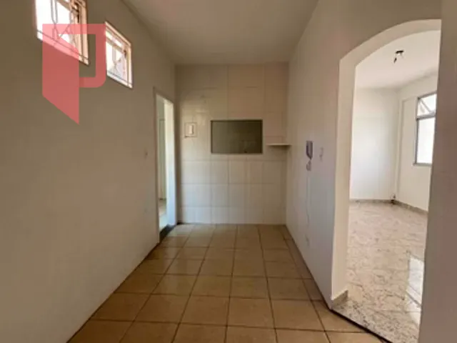 Apartamento 3 quartos e 1 banheiro, para alugar, no bairro Caiçaras em Belo Horizonte