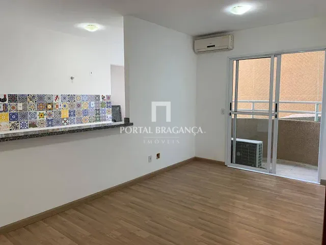 Apartamento 2 quartos e 1 banheiro, à venda, no bairro Residencial das Ilhas em Bragança Paulista