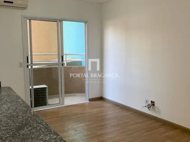 Apartamento 2 quartos e 1 banheiro, à venda, no bairro Residencial das Ilhas em Bragança Paulista