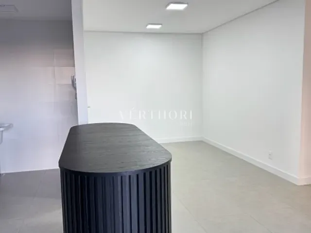 Apartamento com 182m² 3 quartos e 2 banheiros, à venda ou para alugar, no bairro Guanabara Parque Boulevard em Londrina