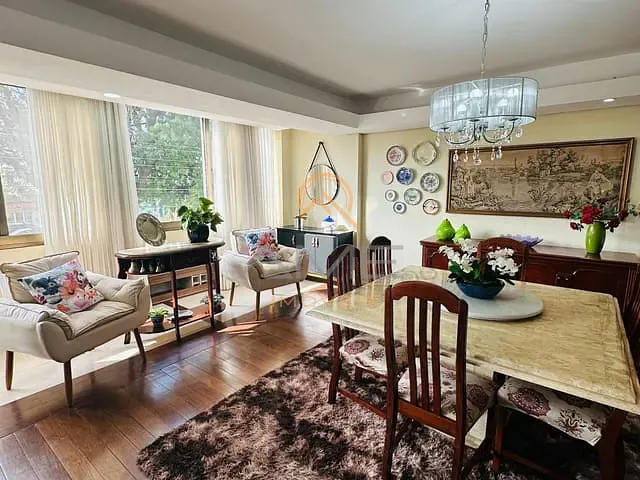 Apartamento com 260m² 4 quartos e 3 banheiros, à venda, no bairro Centro em Pelotas
