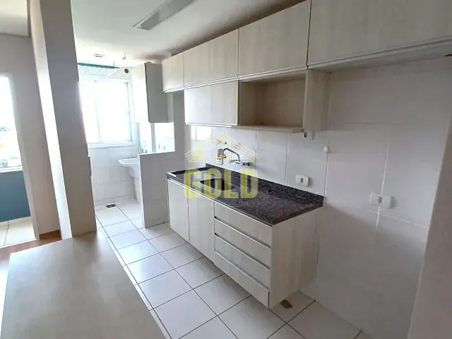 Apartamento com 100m² 3 quartos e 1 banheiro, para alugar, no bairro Vitória em Londrina