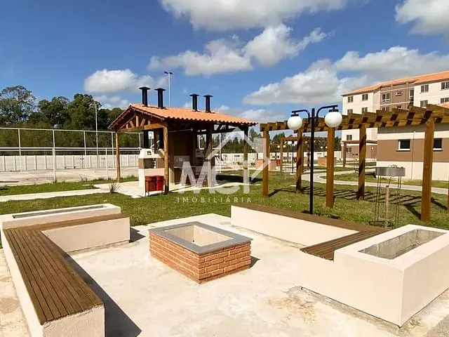 Apartamento 2 quartos e 1 banheiro, à venda, no bairro Três Vendas em Pelotas