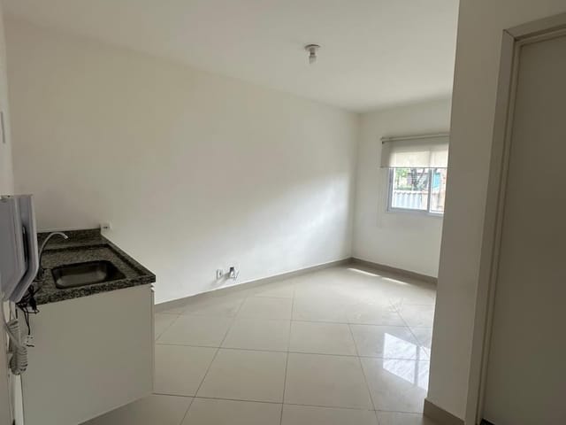 Kitnet 1 quarto e 1 banheiro, para alugar, no bairro Rudge Ramos em São Bernardo do Campo