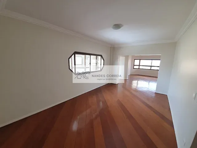 Apartamento com 430m² 4 quartos e 5 banheiros, à venda, no bairro Centro em Londrina