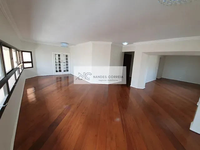 Apartamento com 430m² 4 quartos e 5 banheiros, à venda, no bairro Centro em Londrina