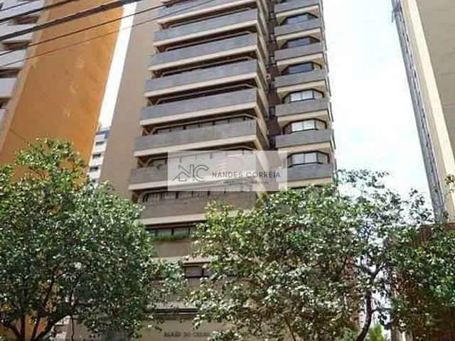 Apartamento com 430m² 4 quartos e 5 banheiros, à venda, no bairro Centro em Londrina