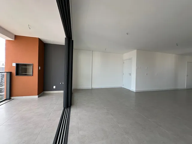 Apartamento com 213m² 1 quarto e 3 banheiros, à venda, no bairro Gleba Palhano em Londrina