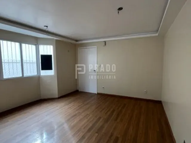 Apartamento com 87m² 3 quartos e 1 banheiro, à venda, no bairro Centro em Pelotas