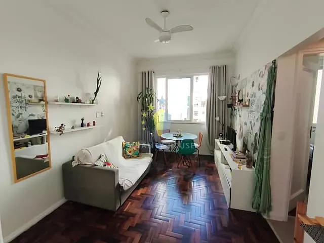 Apartamento com 43m² 2 quartos e 1 banheiro, à venda, no bairro Copacabana em Rio de Janeiro