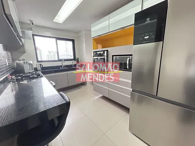 Apartamento 3 quartos e 4 banheiros, à venda, no bairro Batista Campos em Belém