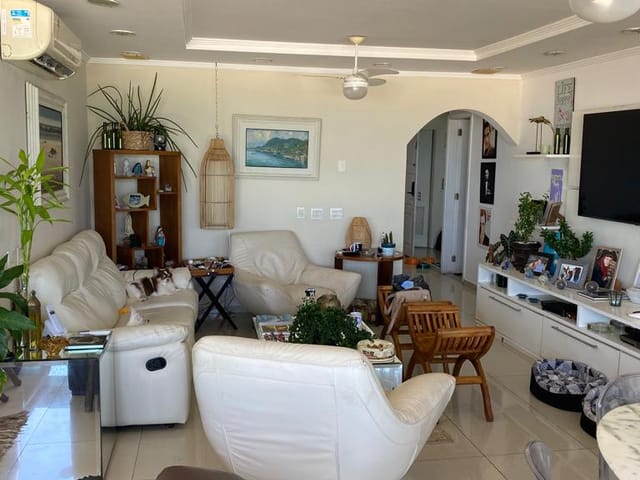 Apartamento com 220m² 4 quartos e 3 banheiros, à venda, no bairro Barra da Tijuca em Rio de Janeiro