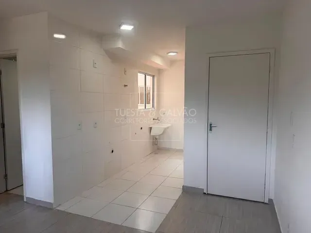 Apartamento com 40m² 2 quartos e 1 banheiro, para alugar, no bairro Colônia Antônio Prado em Almirante Tamandaré