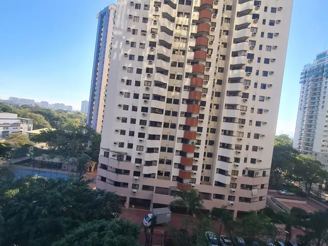 Apartamento 2 quartos e 1 banheiro, para alugar, no bairro Barra da Tijuca em Rio de Janeiro