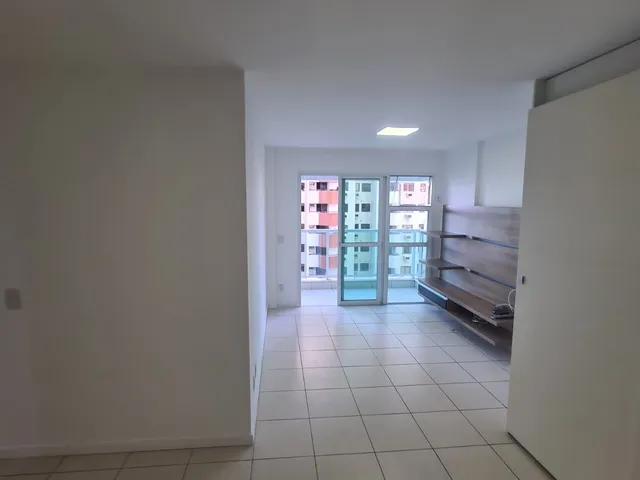 Apartamento 2 quartos e 1 banheiro, para alugar, no bairro Barra da Tijuca em Rio de Janeiro