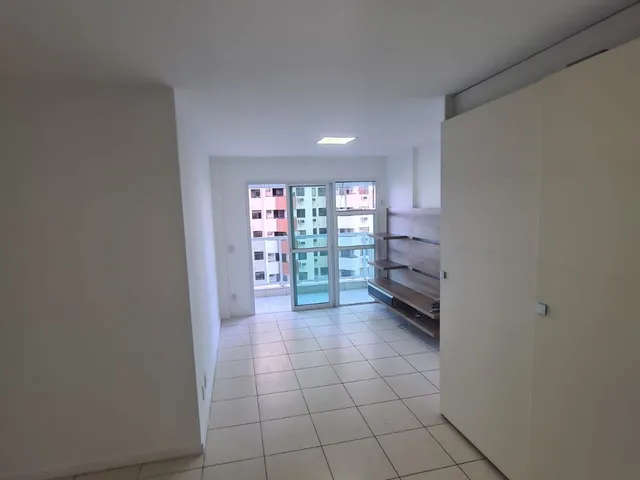 Apartamento 2 quartos e 1 banheiro, para alugar, no bairro Barra da Tijuca em Rio de Janeiro