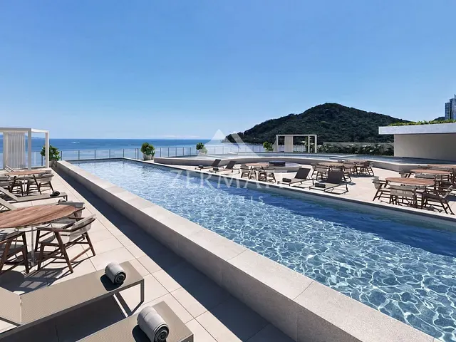 Apartamento com 381m² 4 quartos e 5 banheiros, à venda, no bairro Frente Mar em Balneário Camboriú