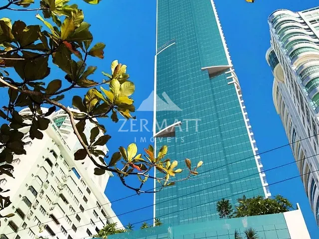 Apartamento com 381m² 4 quartos e 5 banheiros, à venda, no bairro Frente Mar em Balneário Camboriú