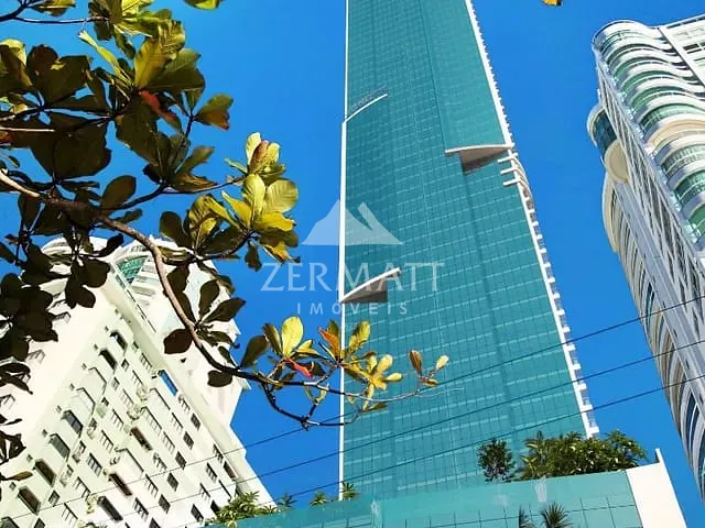 Apartamento com 381m² 4 quartos e 5 banheiros, à venda, no bairro Frente Mar em Balneário Camboriú