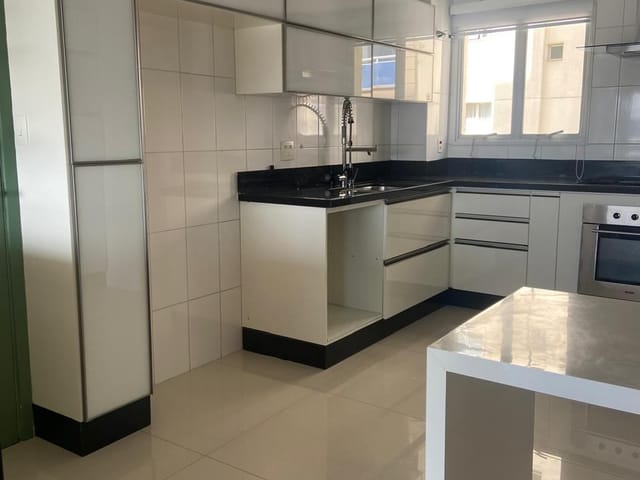 Apartamento com 128m² 3 quartos e 4 banheiros, à venda ou para alugar, no bairro Centro em Santo André