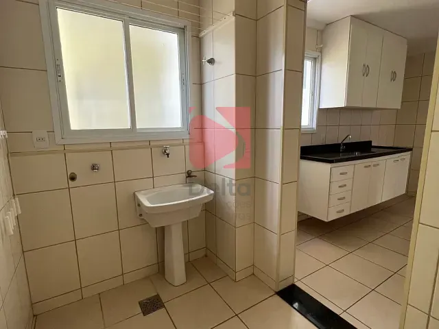 Apartamento 3 quartos e 2 banheiros, à venda, no bairro Vila Guimarães em Pirassununga