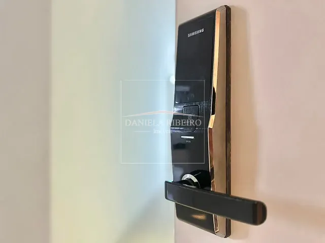 Apartamento 3 quartos e 4 banheiros, à venda, no bairro Meia Praia em Itapema