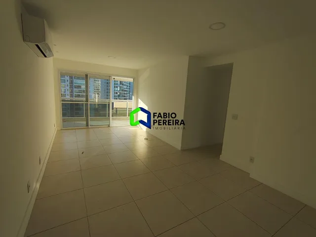 Apartamento com 96m² 3 quartos e 2 banheiros, à venda, no bairro Barra da Tijuca em Rio de Janeiro
