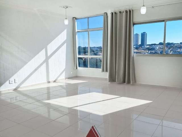 Apartamento com 183m² 3 quartos e 2 banheiros, à venda, no bairro Centro em Franca
