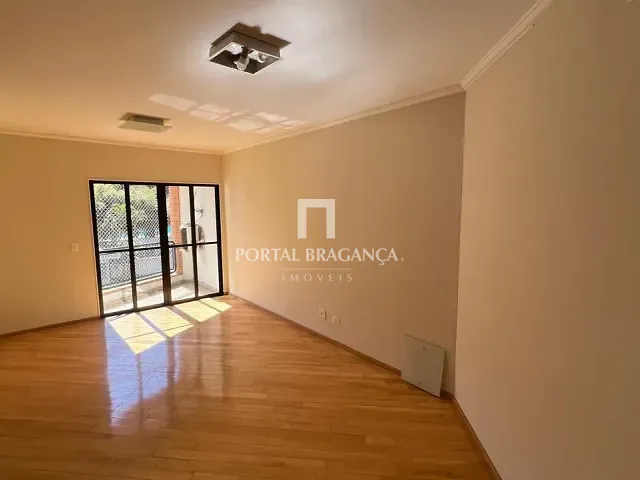 Apartamento 3 quartos e 4 banheiros, para alugar, no bairro Taboão em Bragança Paulista