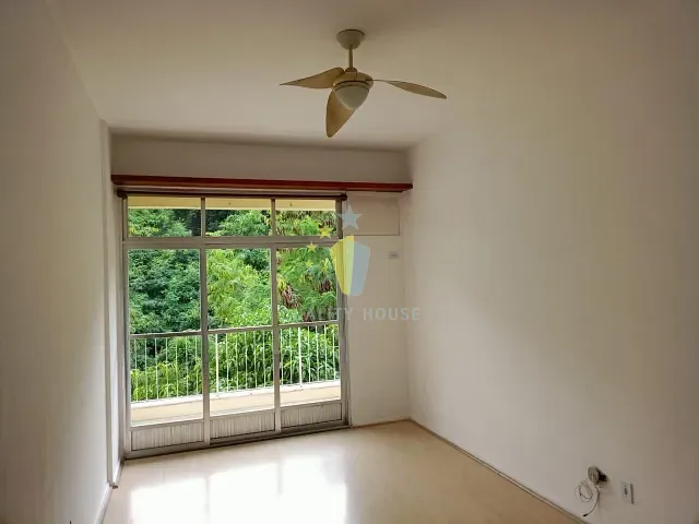 Apartamento com 70m² 2 quartos e 1 banheiro, para alugar, no bairro Laranjeiras em Rio de Janeiro