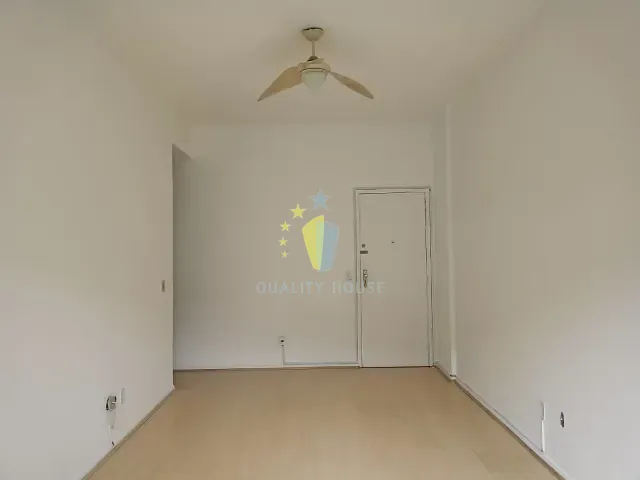 Apartamento com 70m² 2 quartos e 1 banheiro, para alugar, no bairro Laranjeiras em Rio de Janeiro