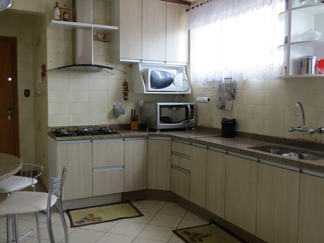 Apartamento com 170m² 3 quartos e 3 banheiros, à venda ou para alugar, no bairro Centro em Ponta Grossa