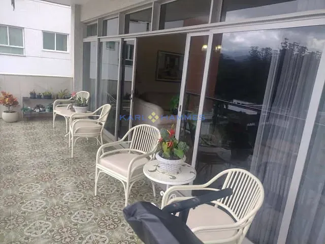 Apartamento com 247m² 4 quartos e 3 banheiros, à venda, no bairro Centro em Petrópolis