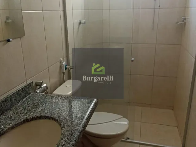 Apartamento 3 quartos e 2 banheiros, para alugar, no bairro Santa Efigênia em Lavras