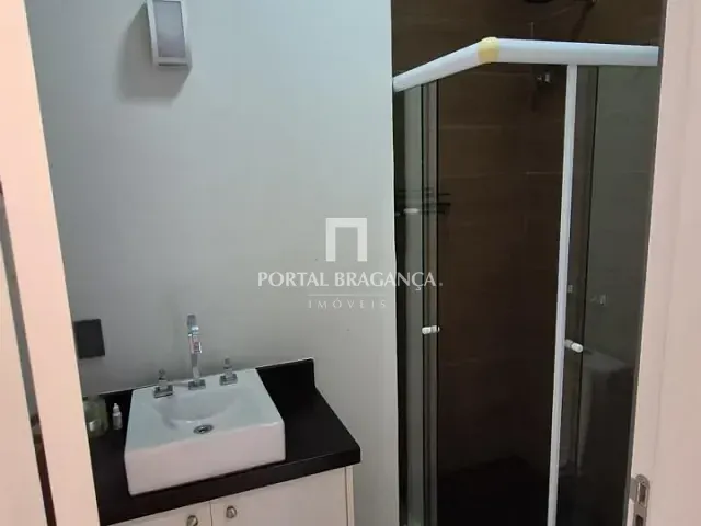 Apartamento 2 quartos e 1 banheiro, à venda, no bairro Jardim do Lago em Bragança Paulista