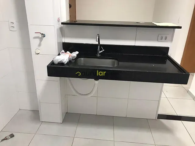 Apartamento 2 quartos e 1 banheiro, à venda ou para alugar, no bairro Jardim Maria Célia em Bauru