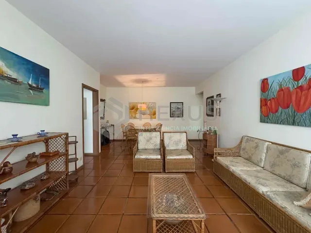 Apartamento 2 quartos e 2 banheiros, à venda, no bairro Pitangueiras em Guarujá