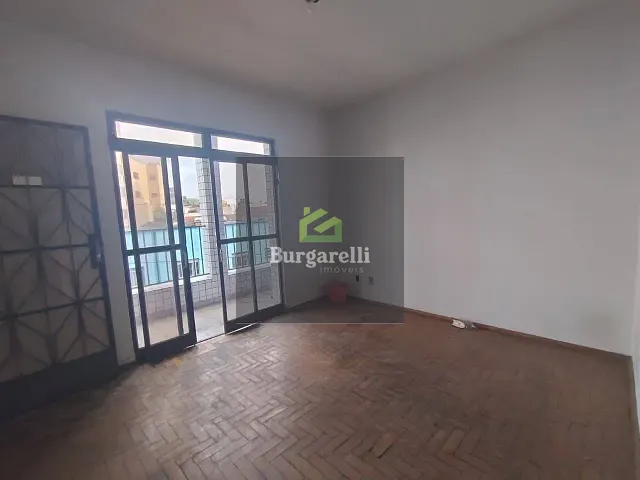 Apartamento 3 quartos e 2 banheiros, para alugar, no bairro Centro em Lavras