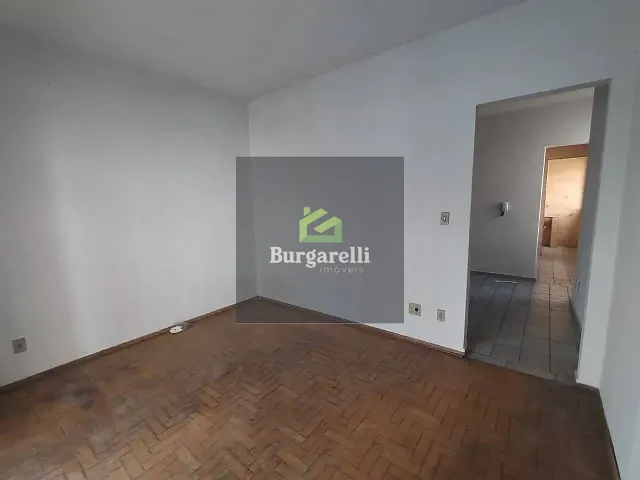 Apartamento 3 quartos e 2 banheiros, para alugar, no bairro Centro em Lavras