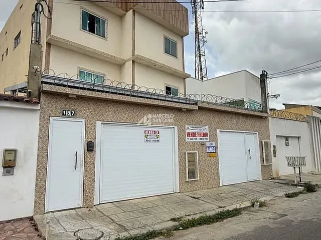 Sobrado 3 quartos e 1 banheiro, à venda, no bairro Felícia em Vitória da Conquista