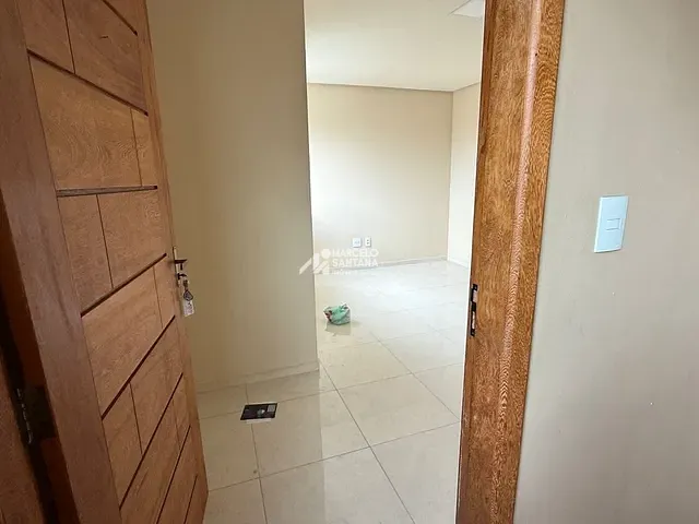 Sobrado 3 quartos e 1 banheiro, à venda, no bairro Felícia em Vitória da Conquista