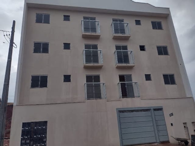 Apartamento 2 quartos e 1 banheiro, à venda, no bairro Novo Horizonte em Cambuí