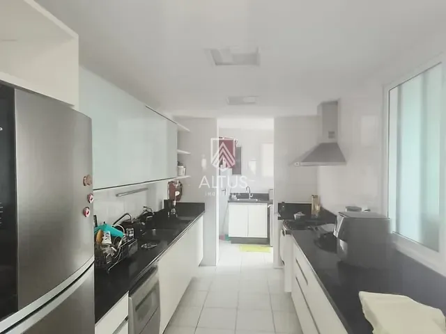 Apartamento 4 quartos e 1 banheiro, para alugar, no bairro Patamares em Salvador