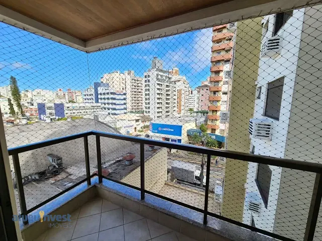 Apartamento 3 quartos e 2 banheiros, à venda, no bairro Centro em Florianópolis