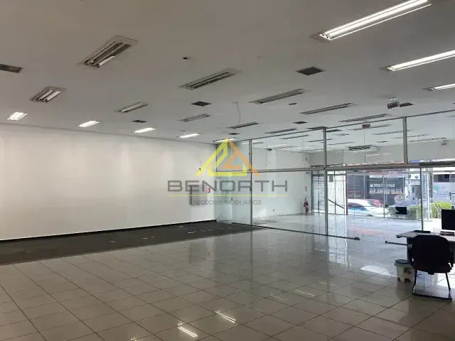 Prédio com 1196m², para alugar, no bairro Parada Inglesa em São Paulo